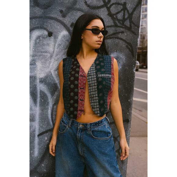 Vintage Gap Cropped 90s Y2K Patchwork Vest Quilt Cottagecore Bandana Small - Picture 1 of 8